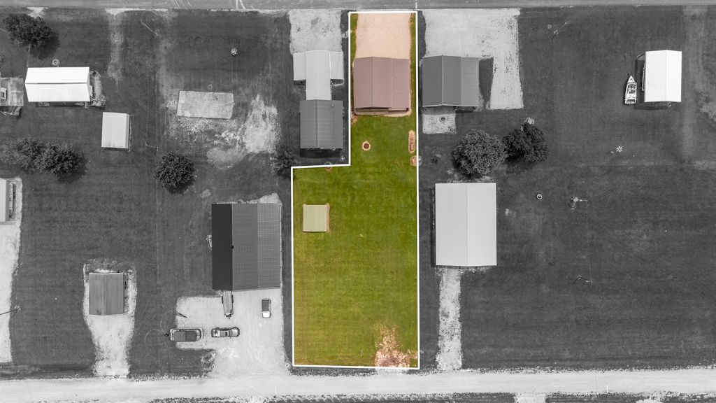 1038 Wc Pickett, Clifton