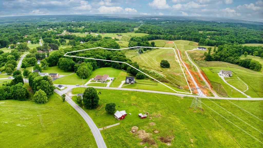 1930 Hickory Point Rd, Clarksville