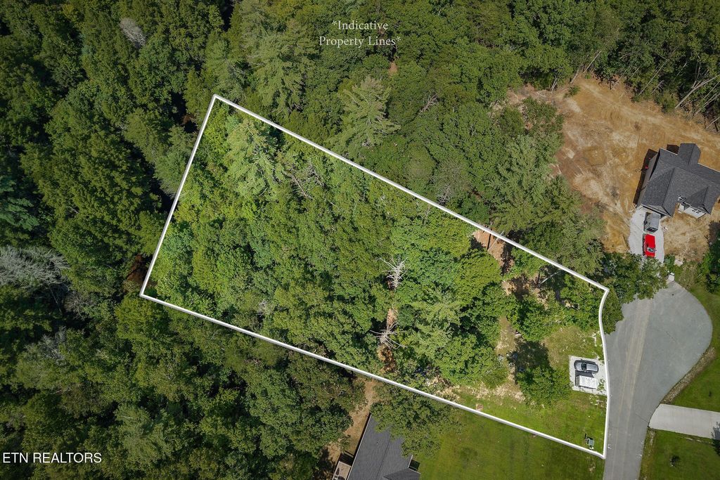 515 Ferry Bend Tr, Crossville