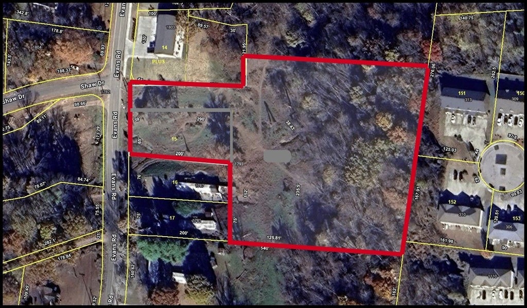 0 Evans Rd, Clarksville