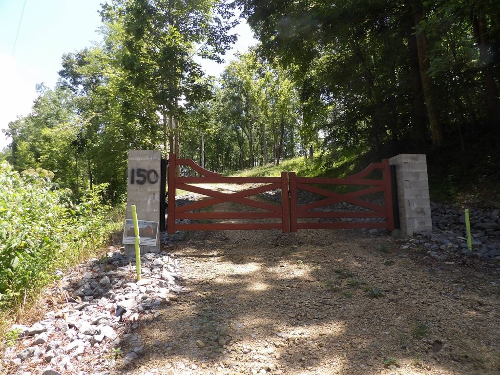 150 W John Davis Rd, Westmoreland