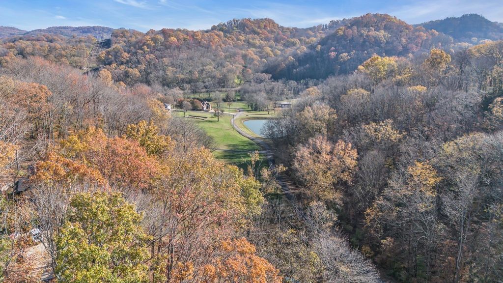 7522 River Road Pike, Nashville
