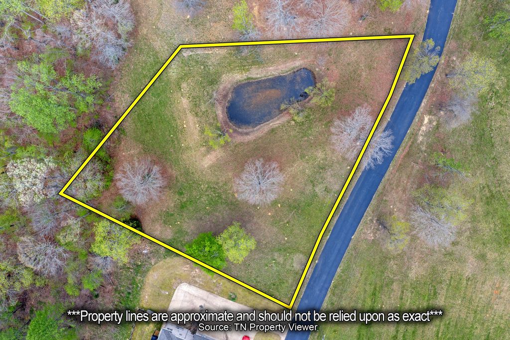 272 Rivers Edge Dr, Bath Springs