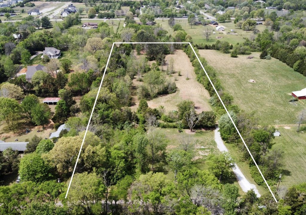 628 Burnett Rd, Mount Juliet