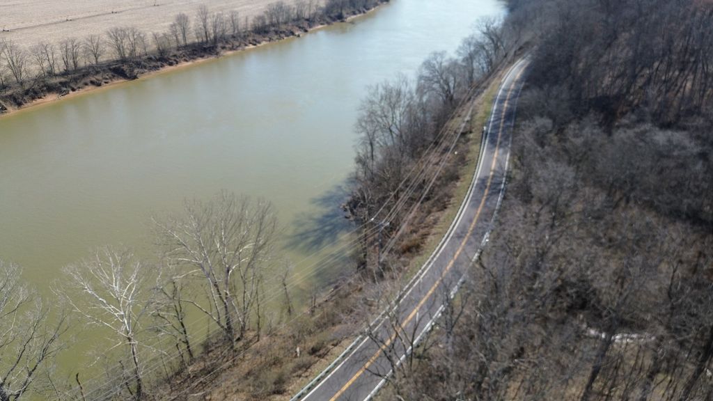 1200 River Rd, Clarksville
