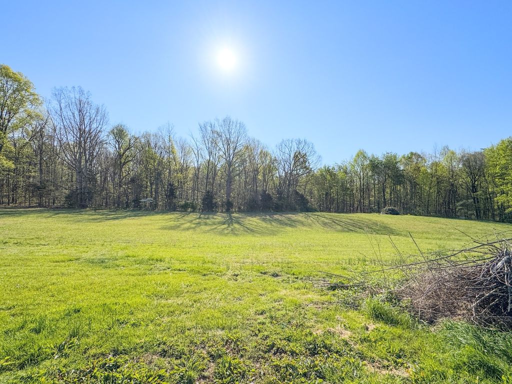 2634 Pleasant Grove Rd, Westmoreland