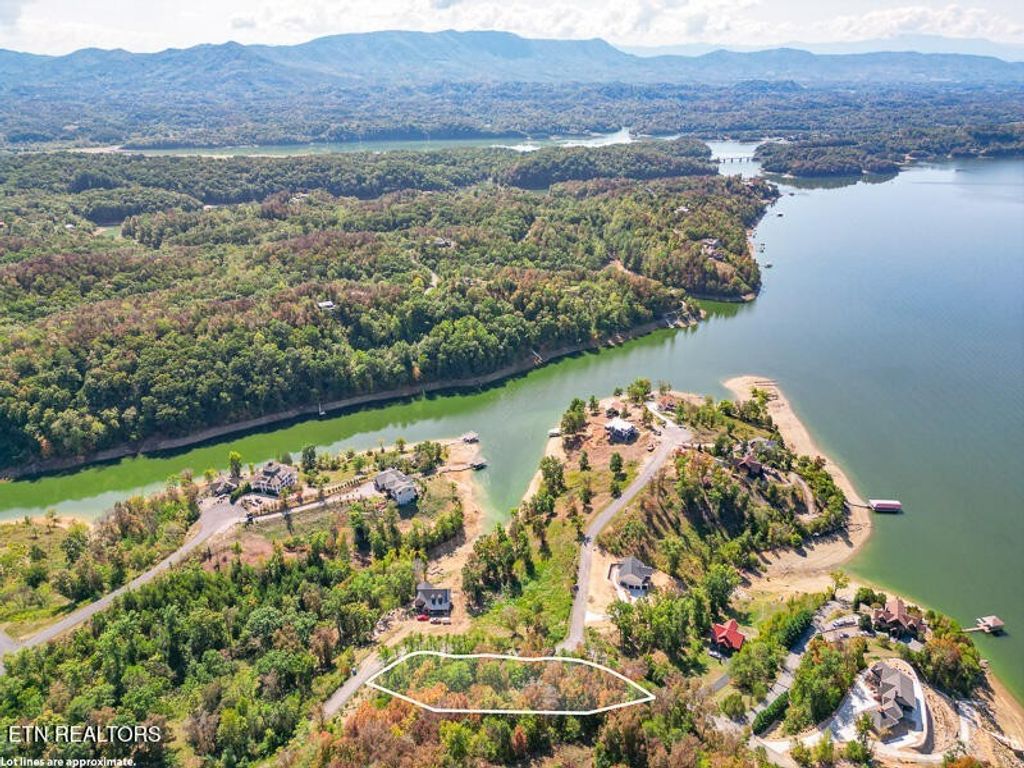 75 Stone Bridge Drive, Dandridge
