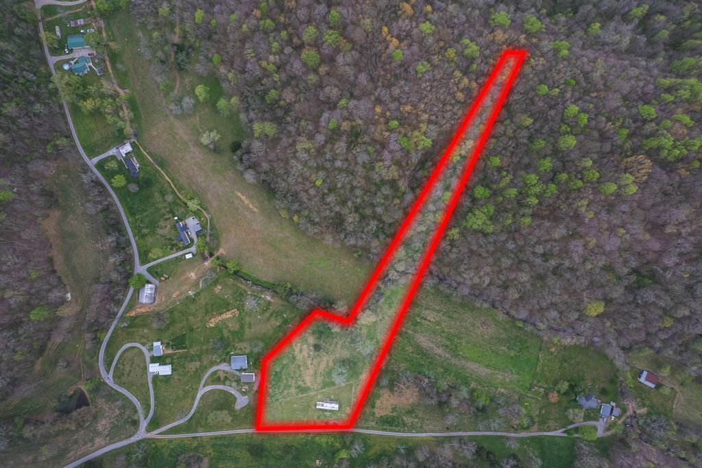 109 Creek Bend Ln, Manchester