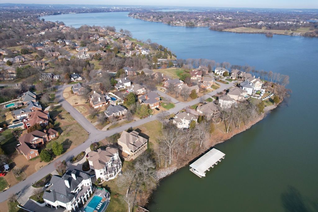 1132 Safety Harbor Cv, Old Hickory