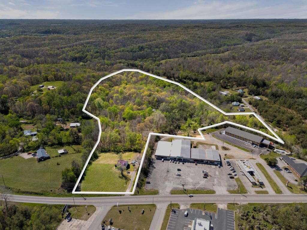661 Highway 100, Centerville