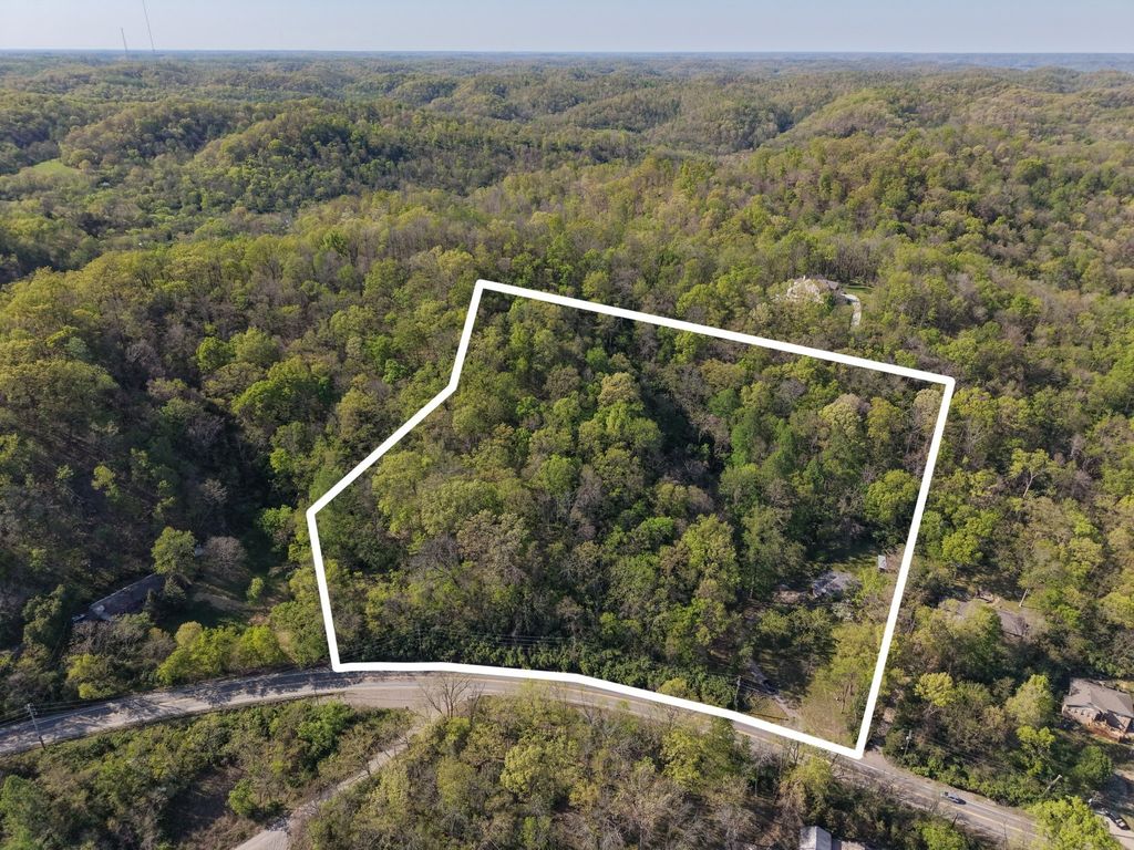 7680 Charlotte Pike, Nashville