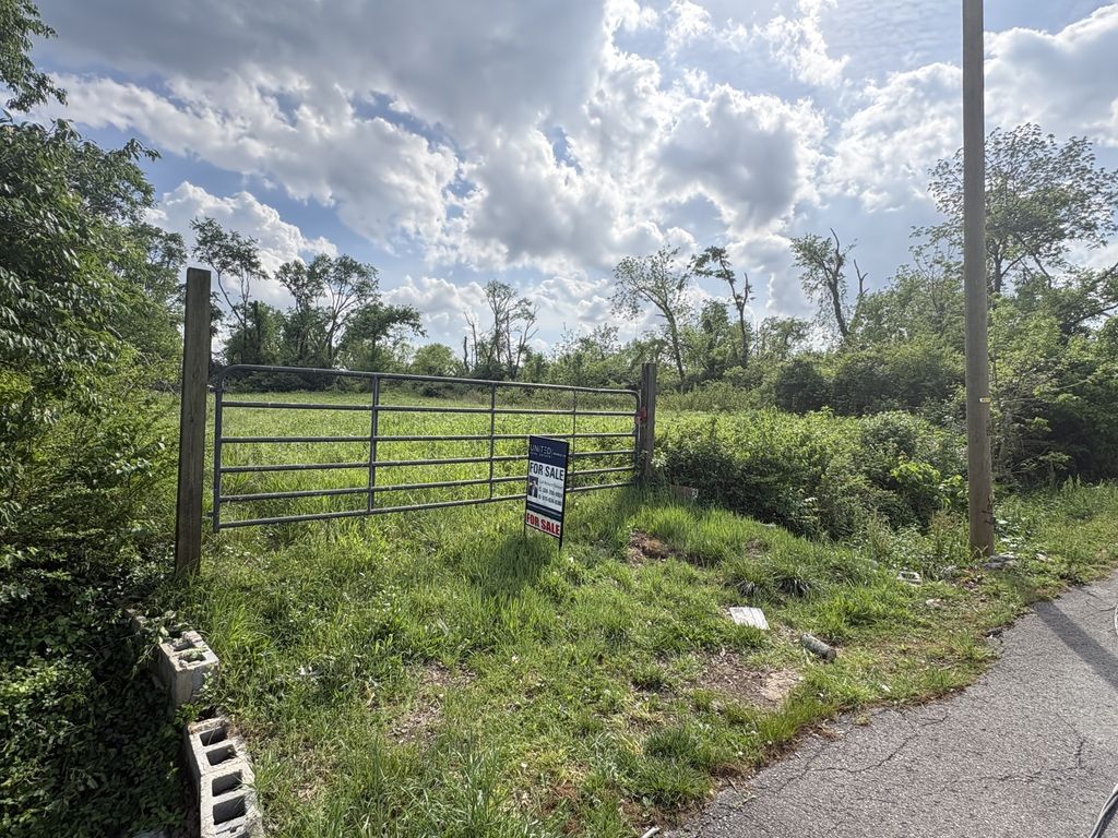 215 Old Amqui Rd, Madison
