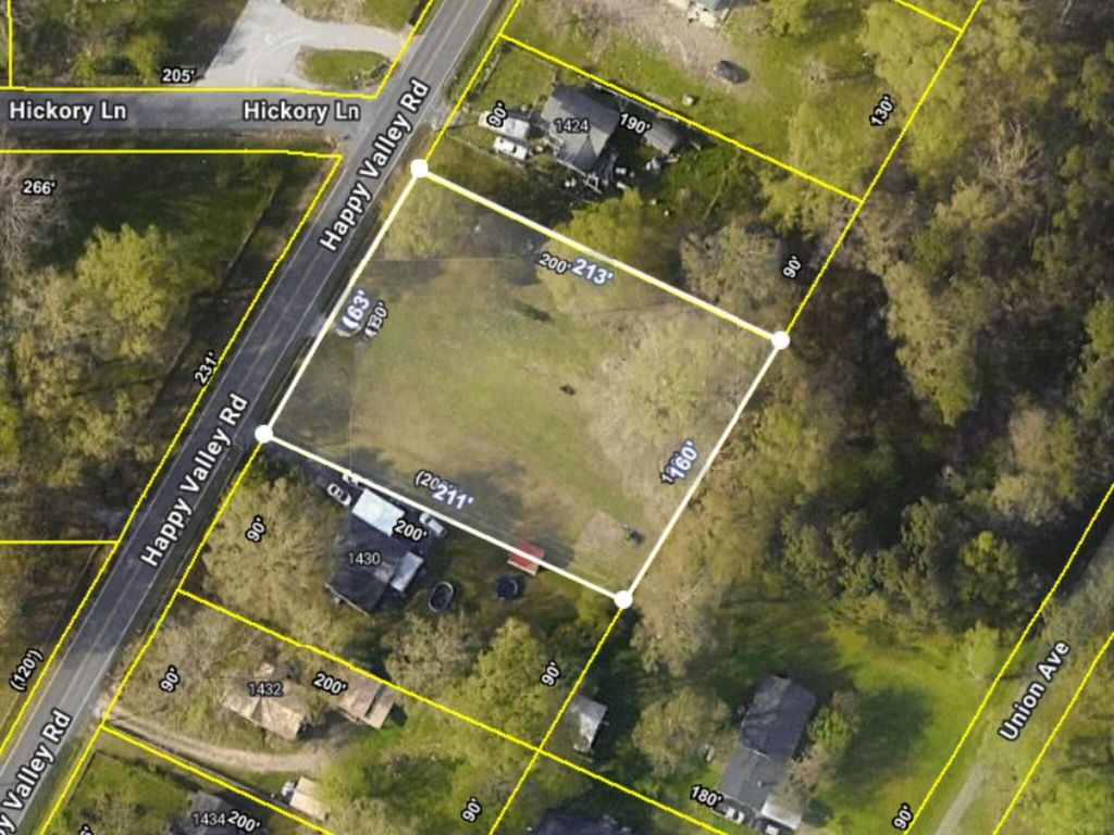 1426 Happy Valley Road, Rossville
