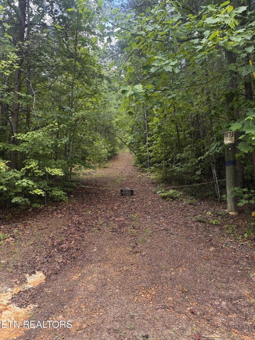 8 Bear Rd, Tallassee