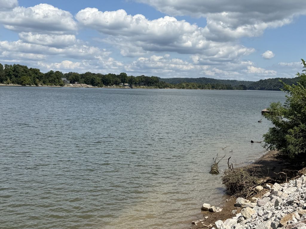 705 River Front Drive, Clifton
