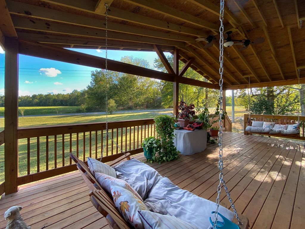 1260 Toy Denny Rd, Bradyville