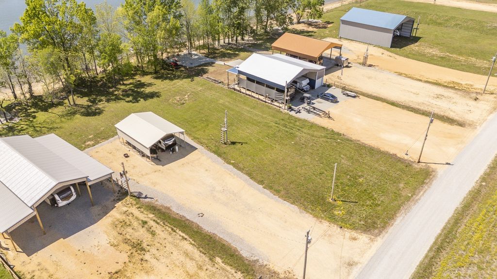855 Hardin Bottom River Rd, Clifton