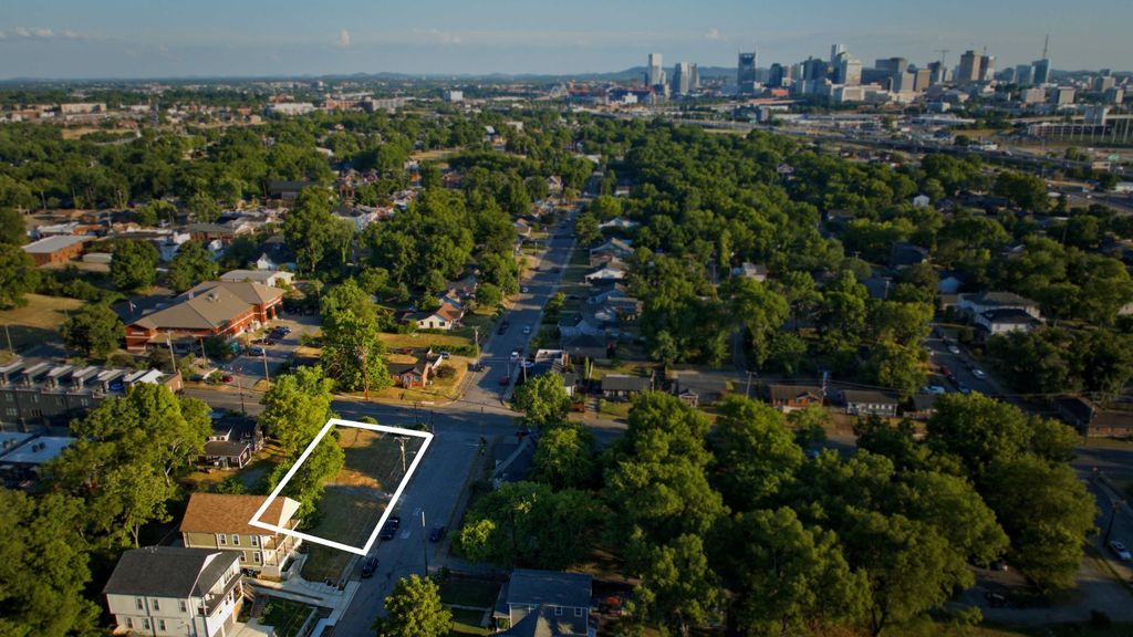 215 Cleveland St, Nashville