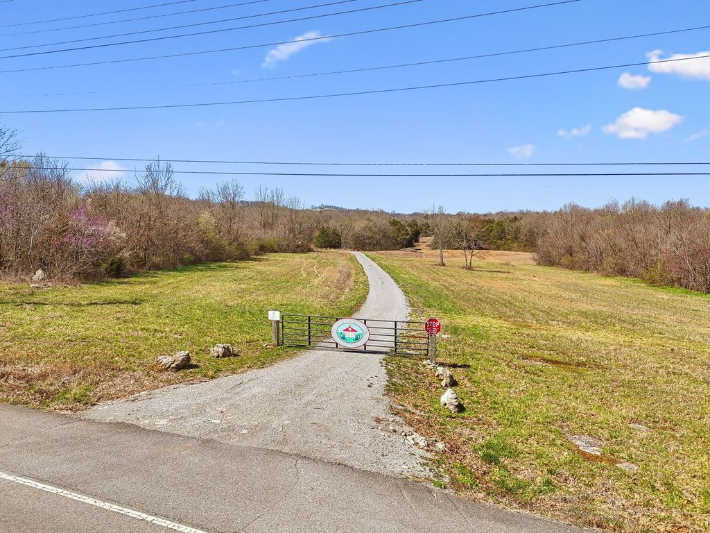 0 Ellington Pkwy W, Lewisburg