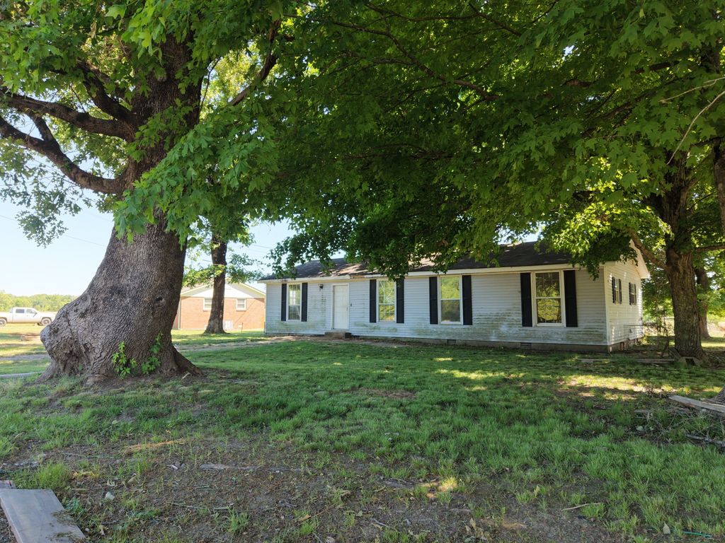 2040 Collinwood Hwy, Collinwood
