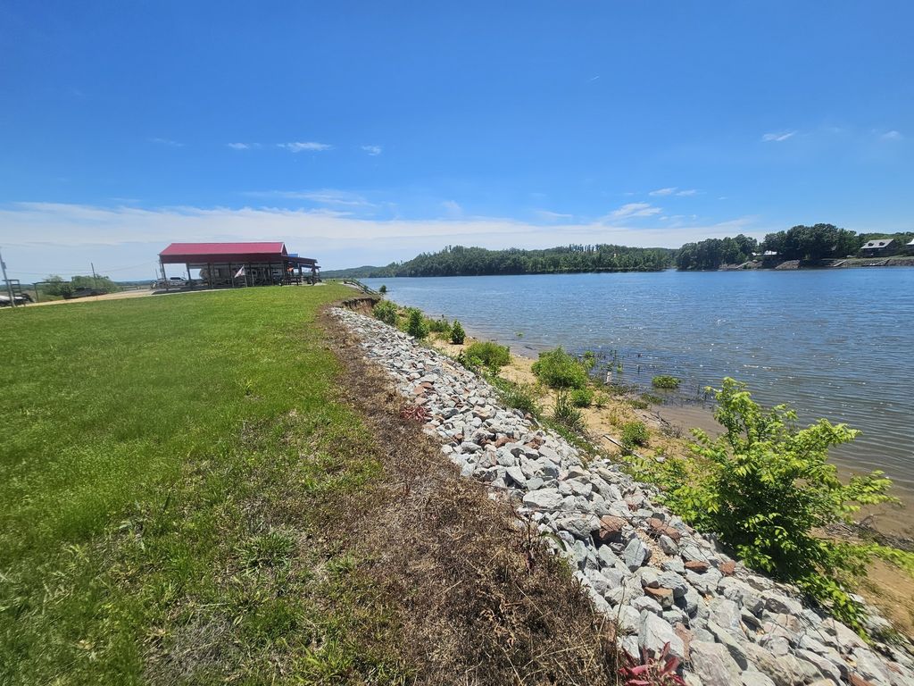 1695 Hardin Bottom River Rd, Clifton