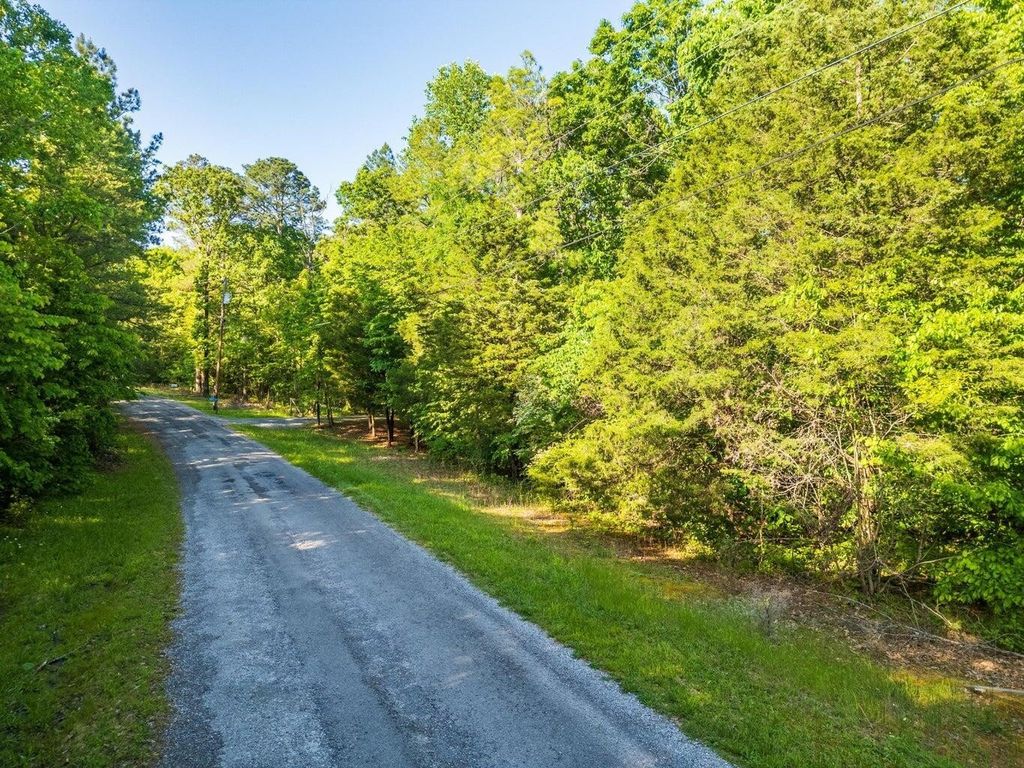 5 Warren Lane, Decatur
