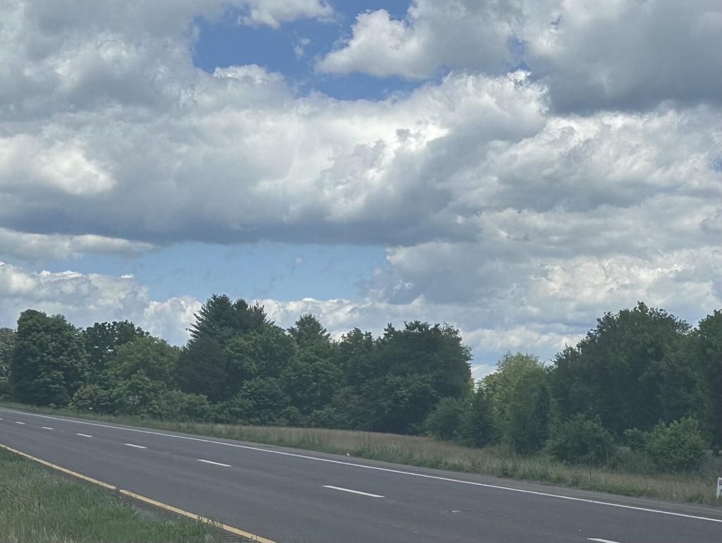 0 Highway 11, Athens