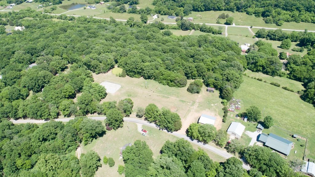 879 Holt Hollow Road, Prospect