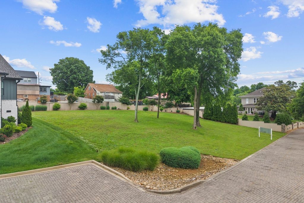 704 Halcyon Way, Columbia
