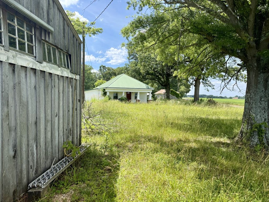 77 Macedonia Rd, Lawrenceburg