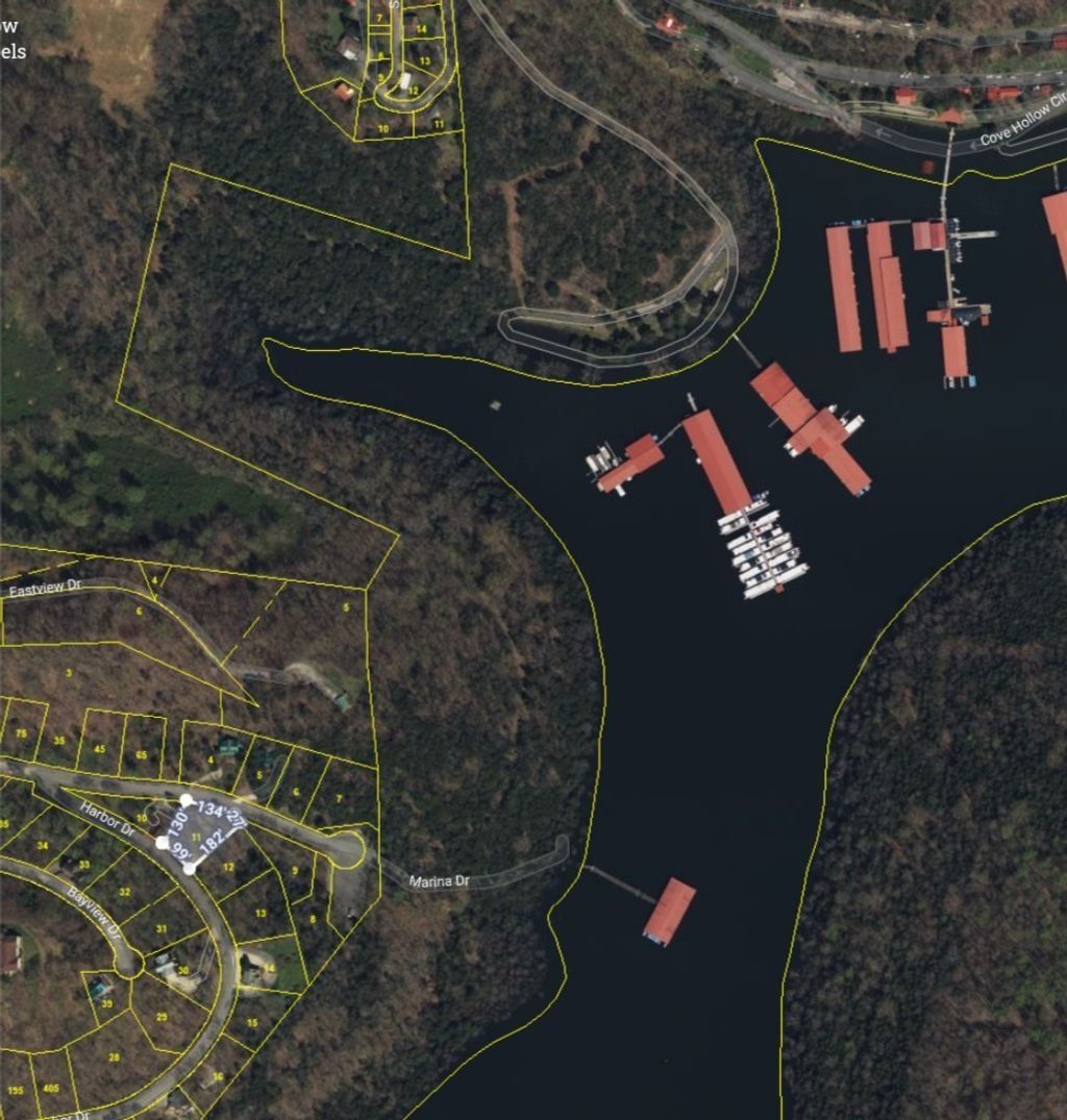 11 Bay Dr, Lancaster