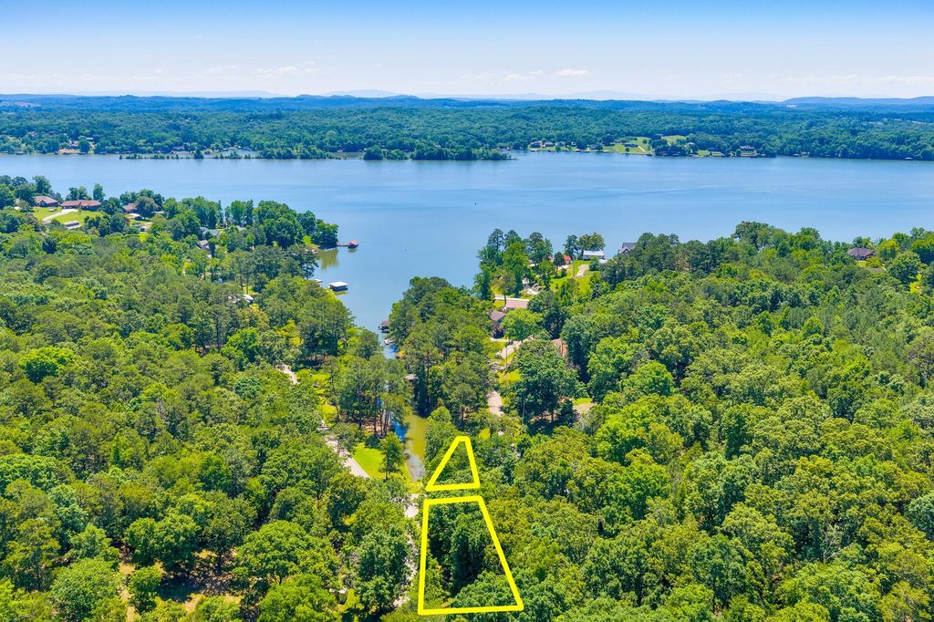 16129 Lakewood Drive, Sale Creek