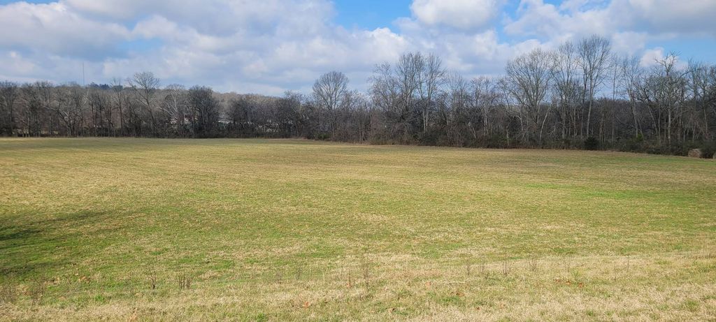1 Thornton Taylor Parkway, Fayetteville