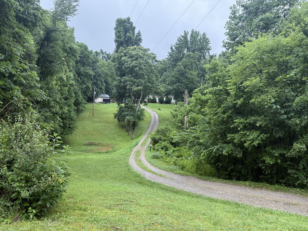 6437 Peytonsville Arno Rd, College Grove