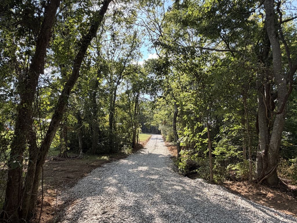 1948 Cainsville Rd, Lebanon