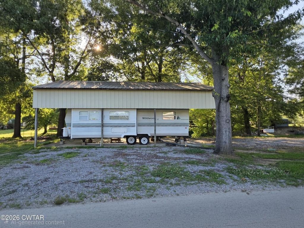431 Pevahouse Camp Cir, Decaturville