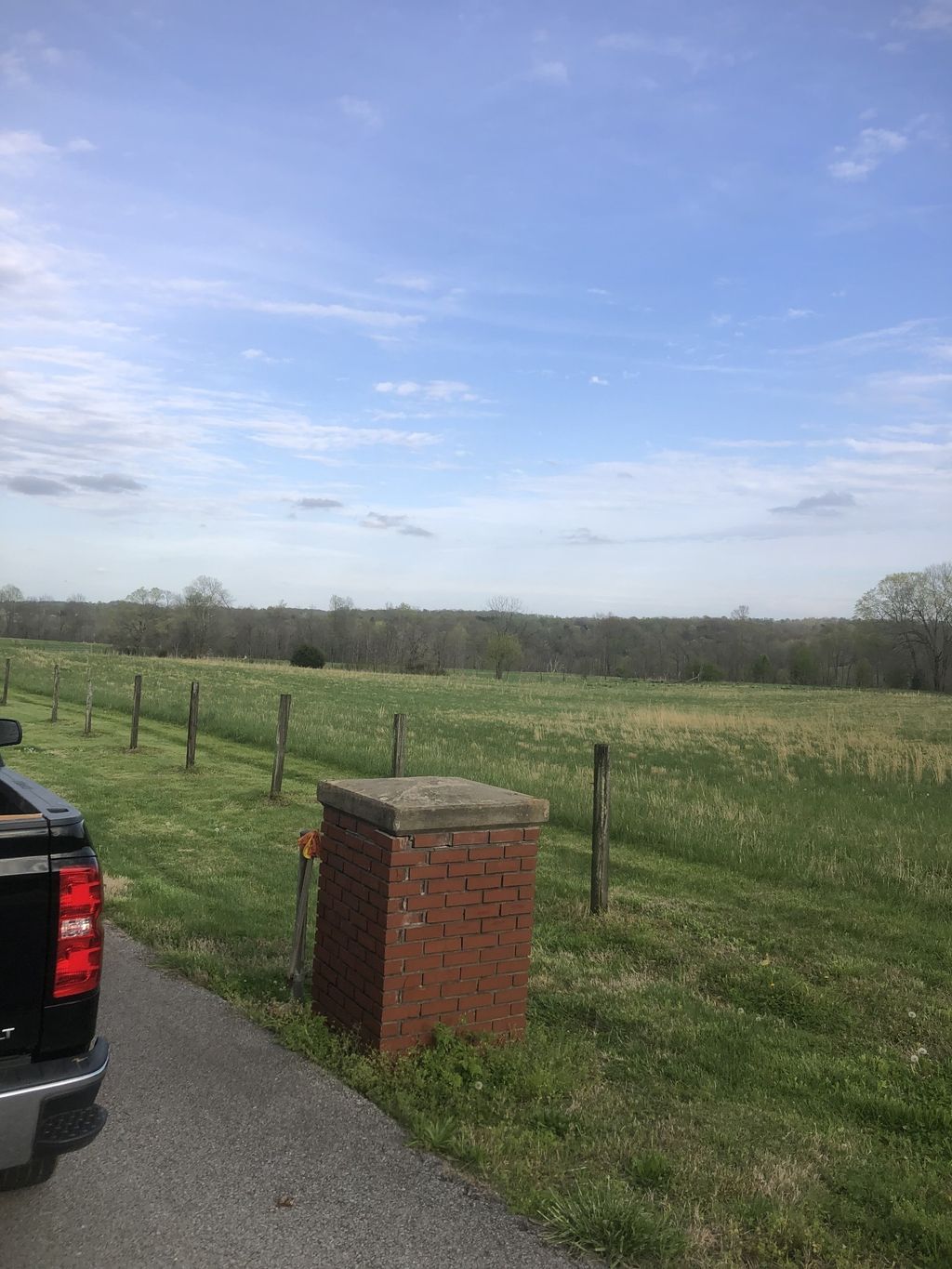 5651 Highway 48, Cunningham