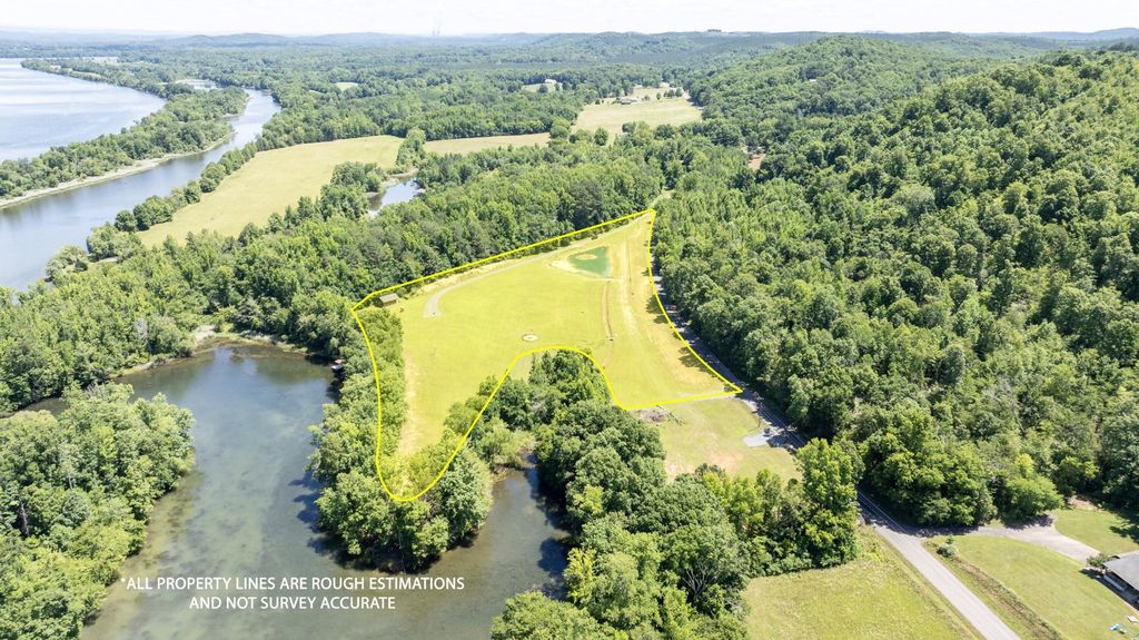 882 Lower River Road, Decatur