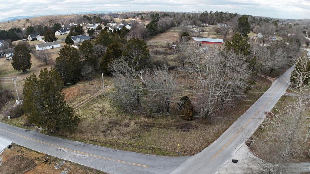 1585 E Reed Road, La Fayette