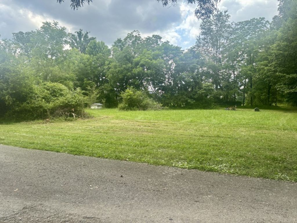 294 Haskell Winton Rd, Manchester