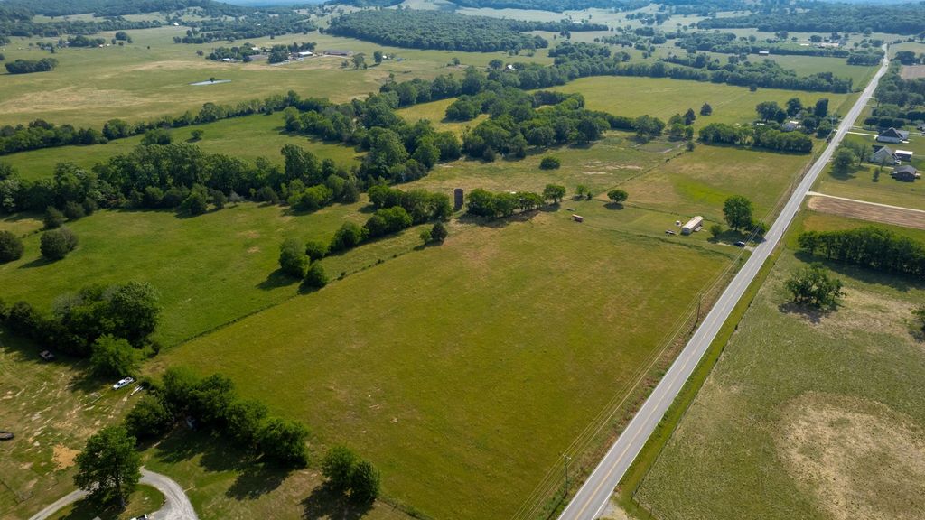 2161 Trousdale Ferry Pike, Lebanon