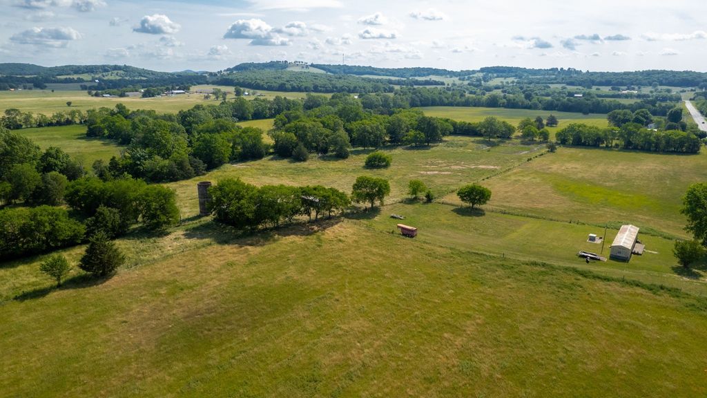 2393 Trousdale Ferry Pike, Lebanon
