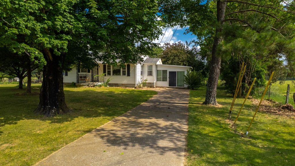 2393 Trousdale Ferry Pike, Lebanon