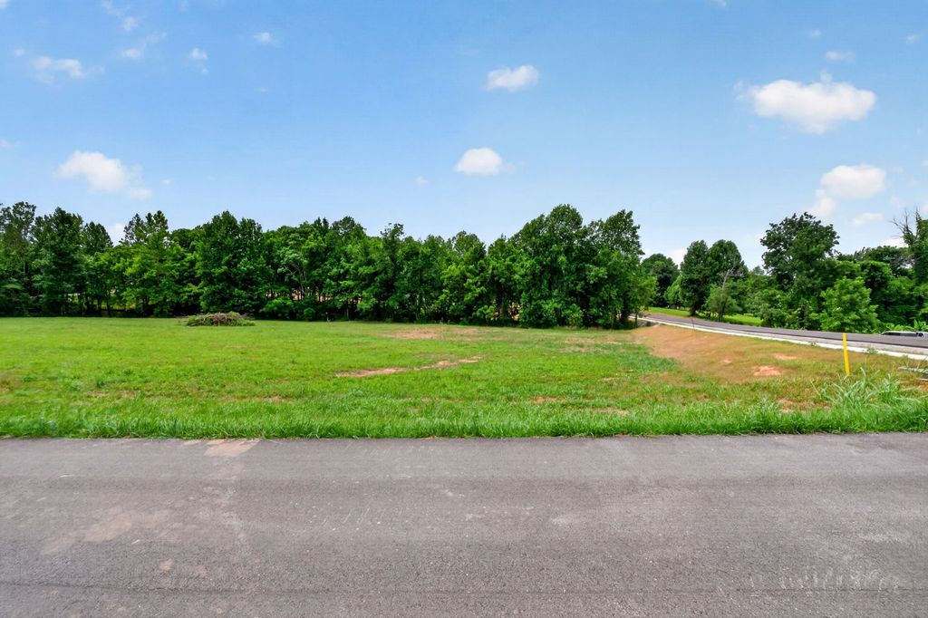 4 Cora Rd, Cookeville