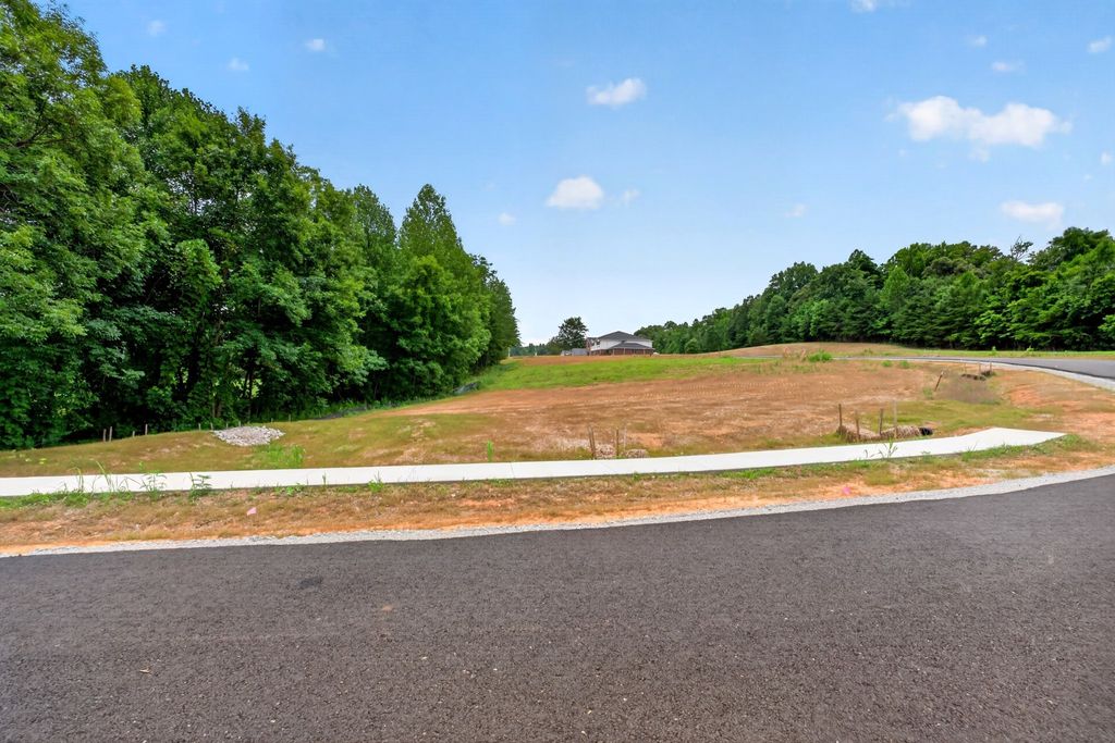 5 Brook View Dr, Cookeville