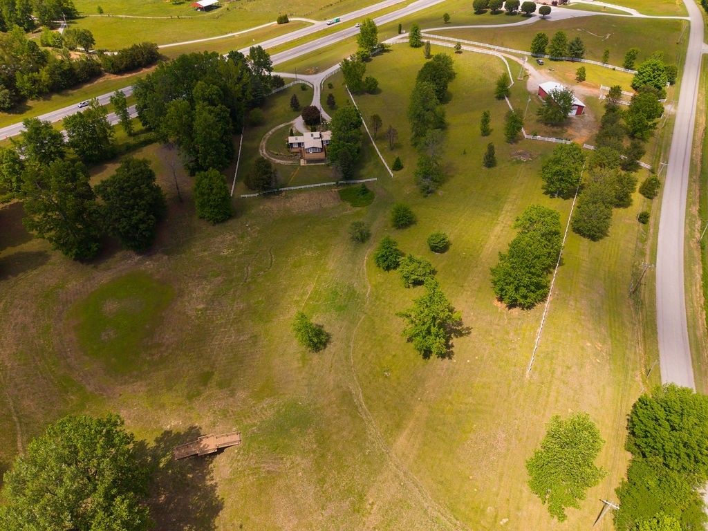360 Park Dr, Rock Island