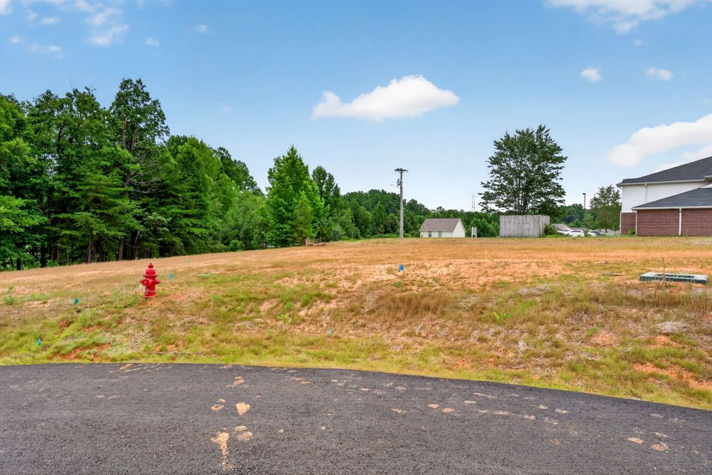 9 Brook View Dr, Cookeville