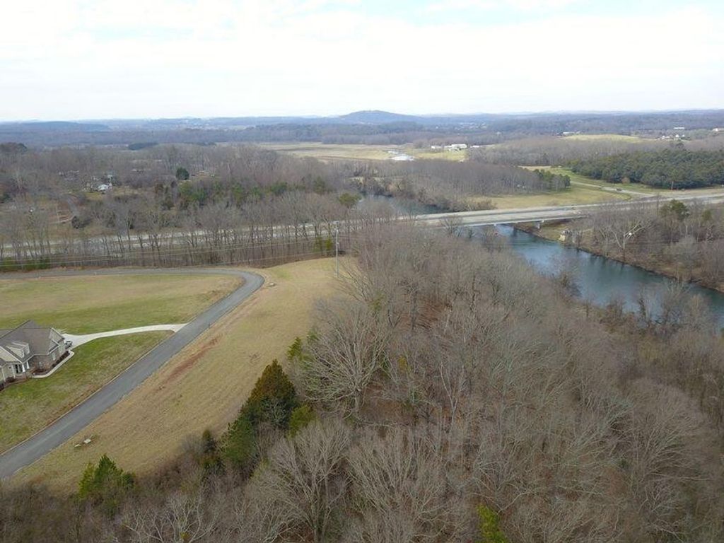 194 Waterstone Drive, Benton