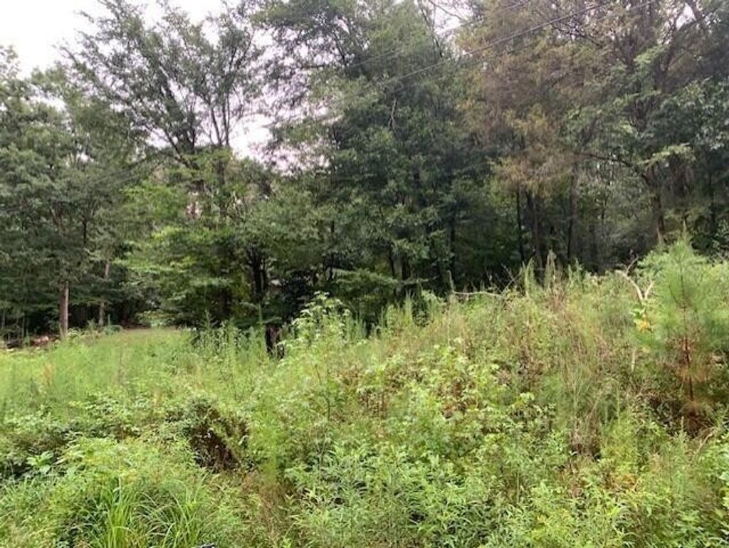2 Nw Frontage Road, Cleveland