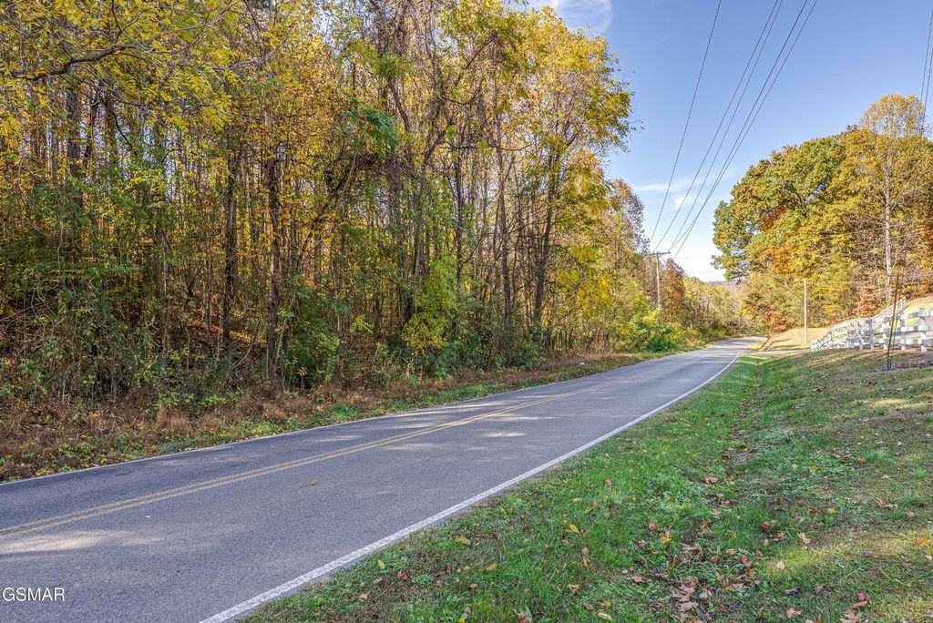 22 Green Hill Road, Dandridge